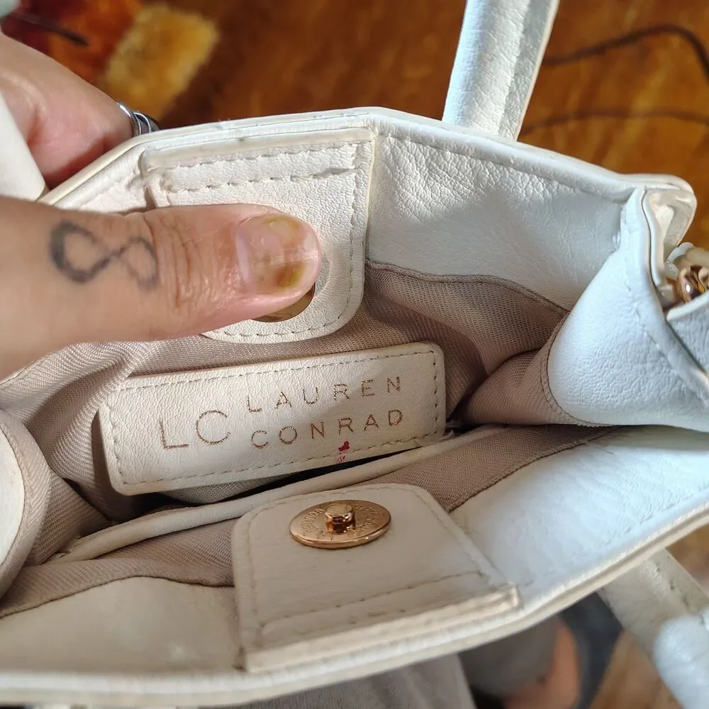 Mini White Lauren Conrad Handbag Crossbody/Handbag Faux Leather Suede